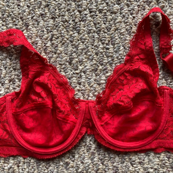 NWOT Red Lace Bra - Picture 4 of 4